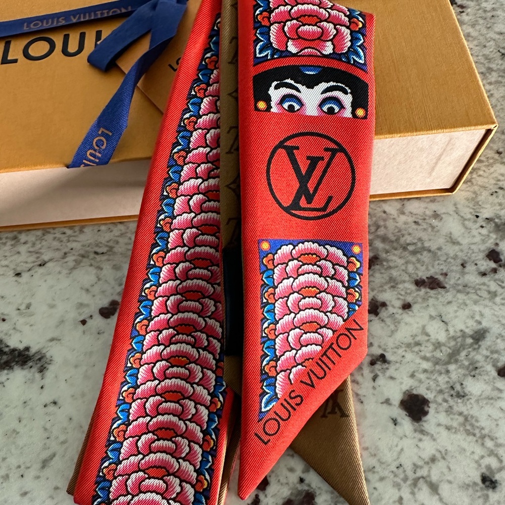 Louis Vuitton Bandeau BB Kabuki Scarf‎ Twilly Monogram Daruma Kansai Yamamoto